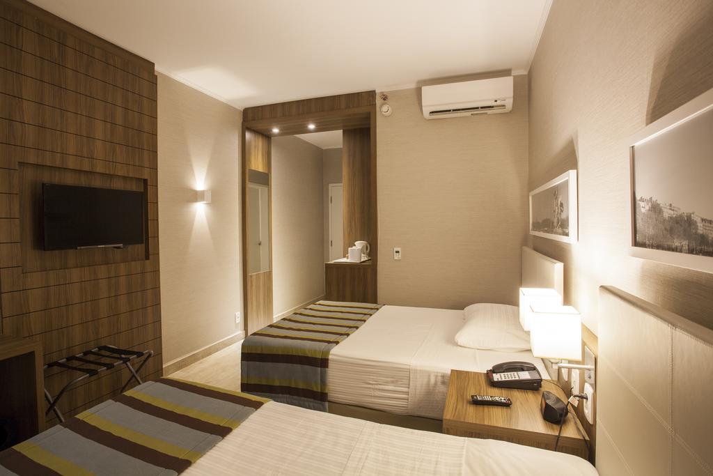 Hotel Agisol Marília Buitenkant foto