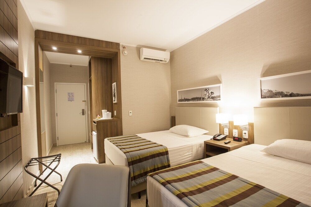Hotel Agisol Marília Buitenkant foto